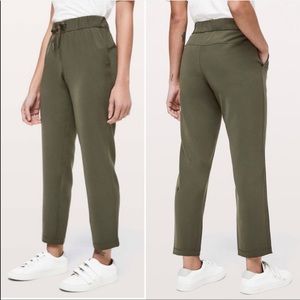 On the fly lululemon pants